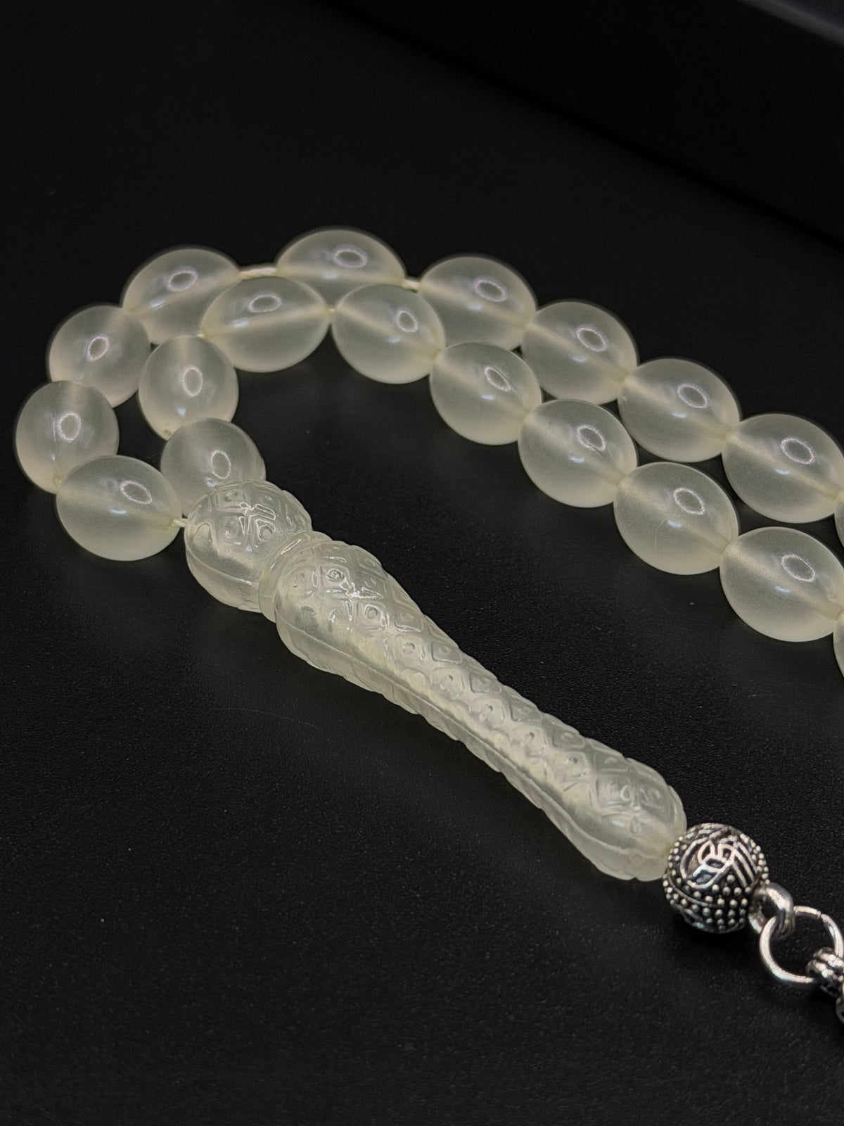 Glow in the Dark Tesbih – Oval Cut – İmame Nakkaş – Alloy Tassel
