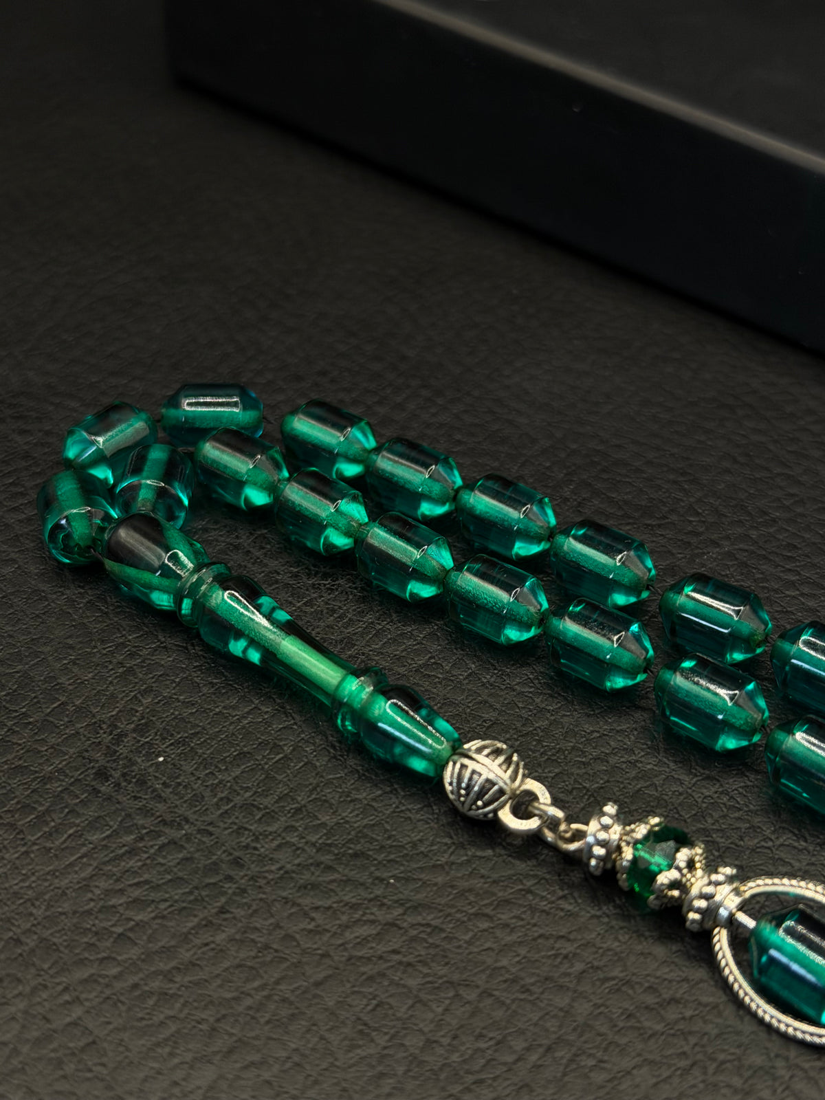 Green Fire Amber Tesbih – Alloy Tassel – Edged Capsule Cut