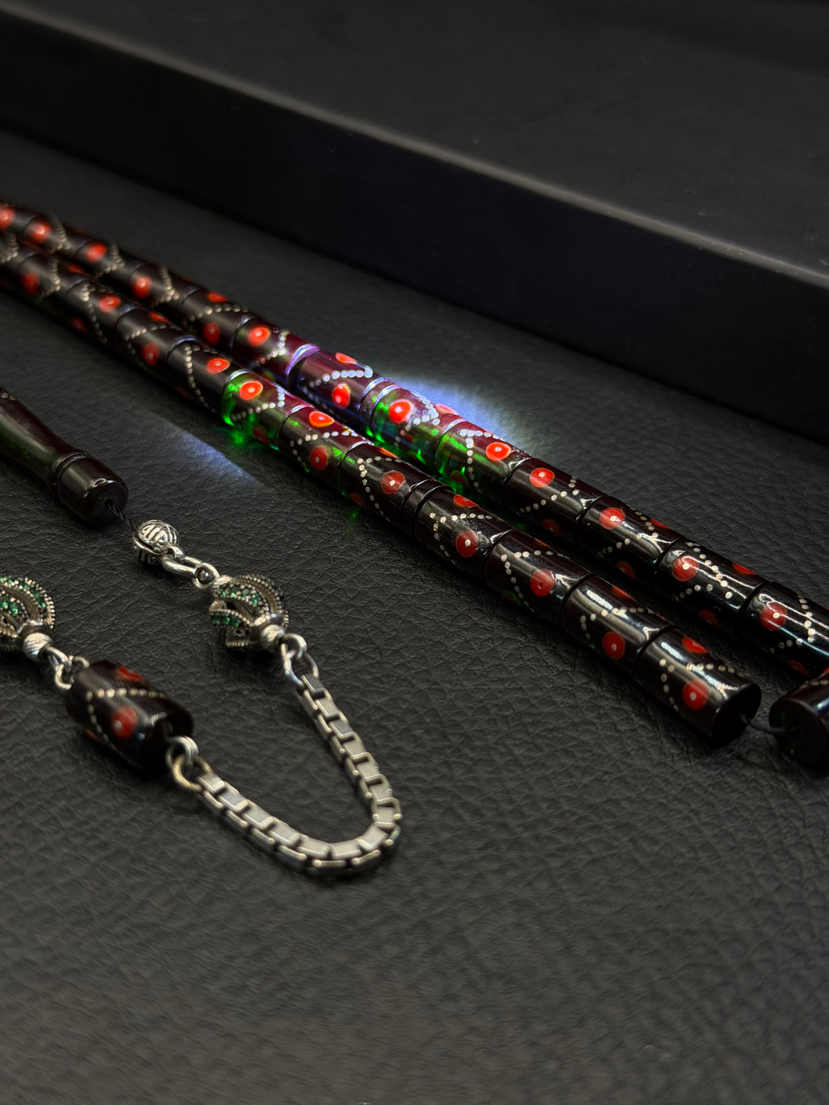 Green Fire Amber Silver & Mine Inserted Cylinder Cut Tesbih – Alloy Tassel