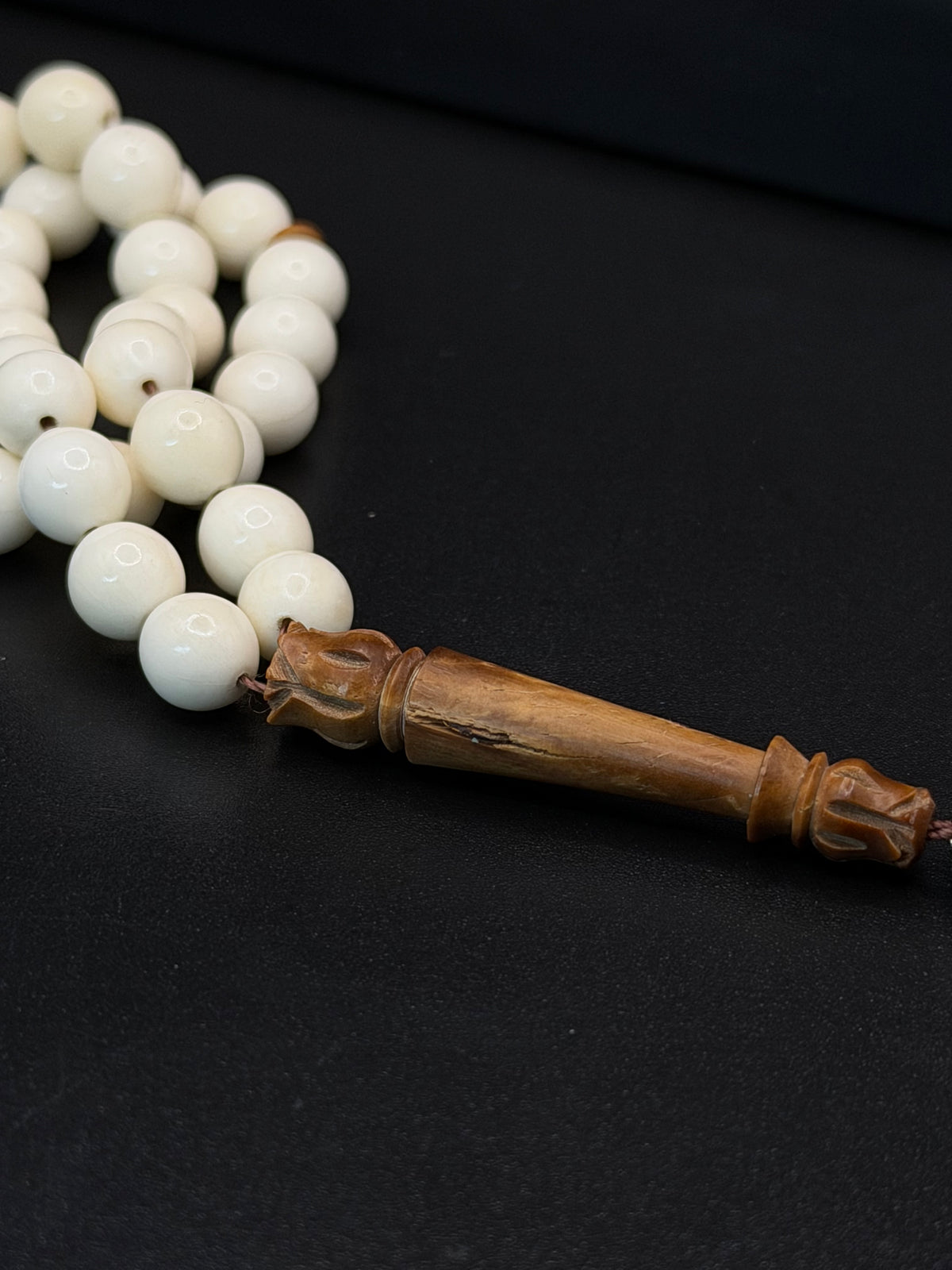 Camel Bone & Kuka Combination Tesbih – Round Cut – Alloy Tassel