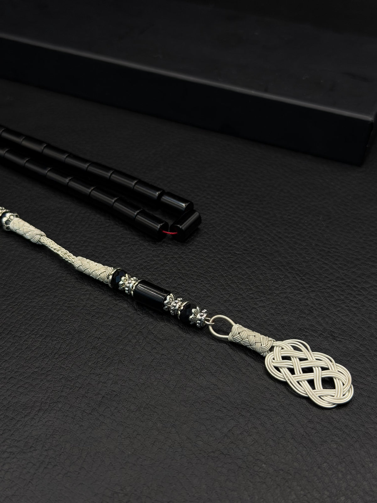Black Katalin Tesbih – Edged Capsule Cut – Alloy Kazaz Tassel