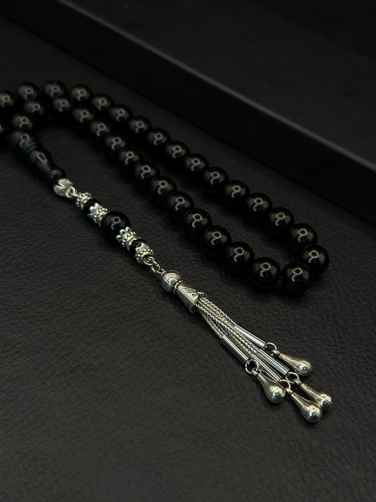 Russian Black Stone Tesbih – Alloy Tassel | Round Cut
