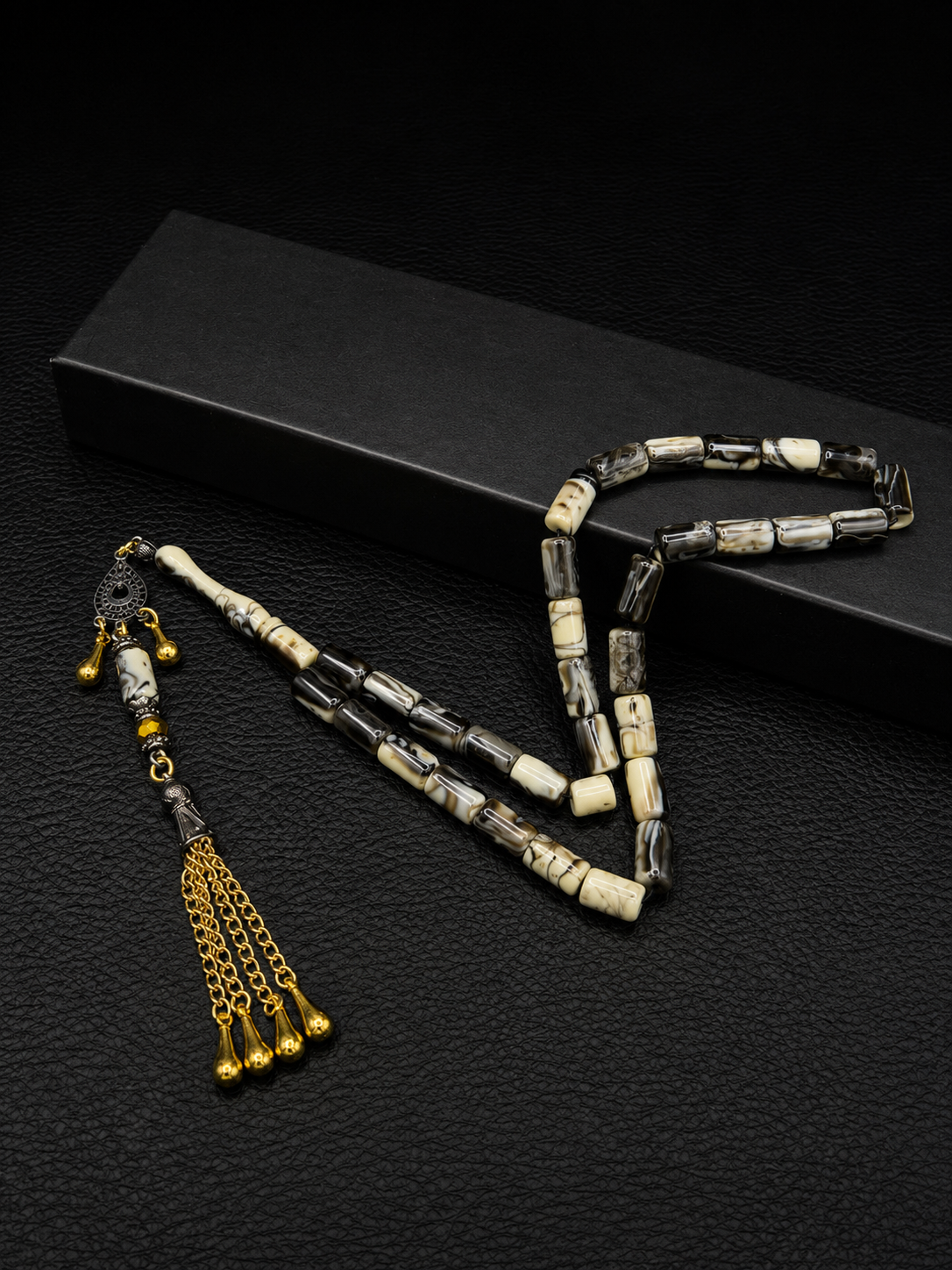 Black & White Katalin Tesbih – Capsule Cut – Custom Alloy Tassel