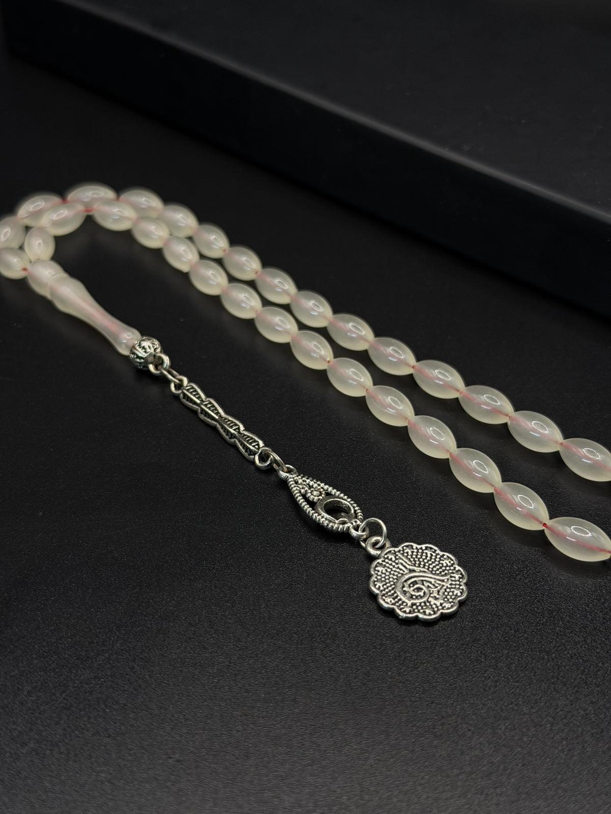 Glow in the Dark Tesbih – Oval Cut – Alloy Tassel