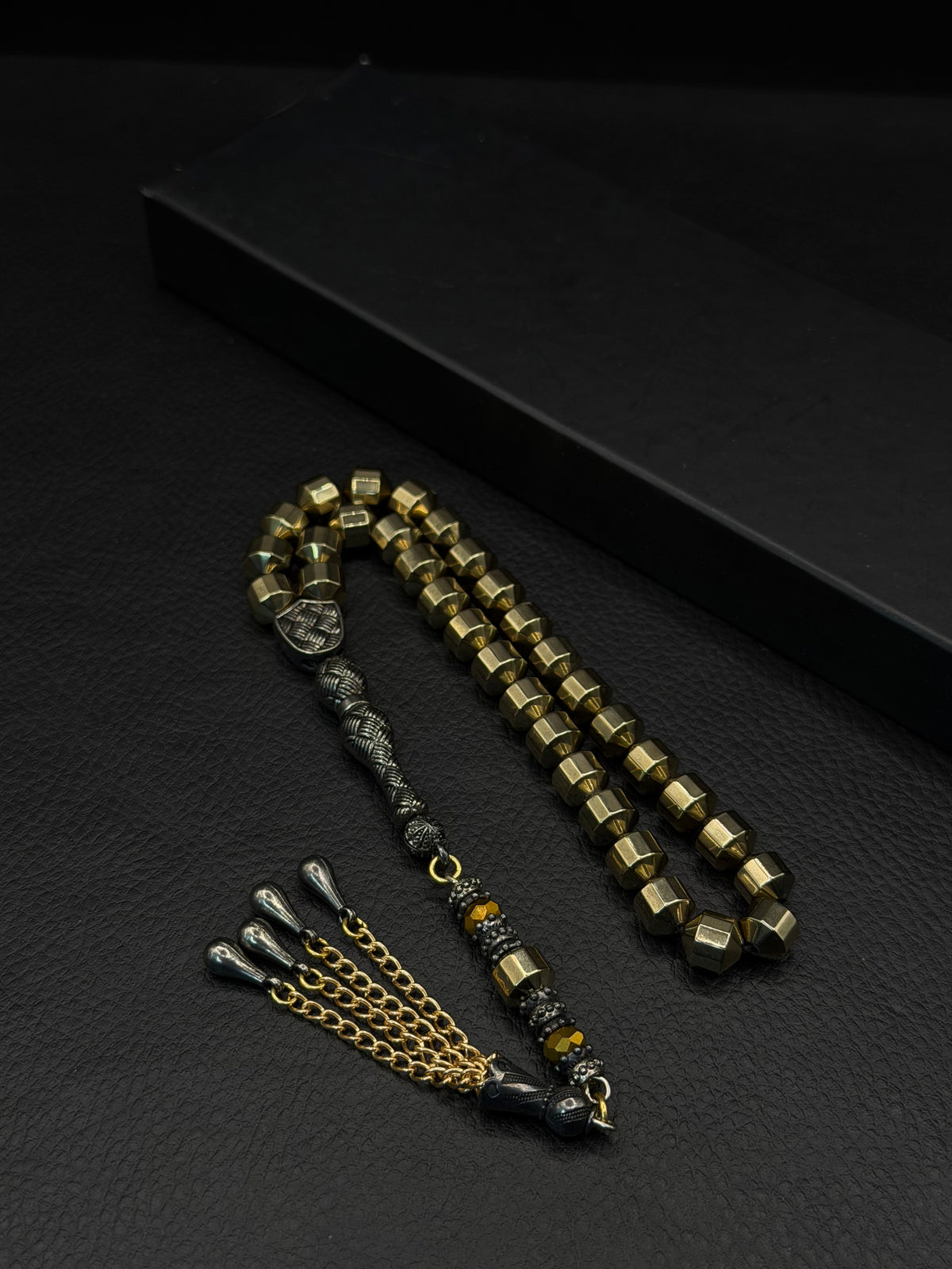 Gold-Coloured Natural Hematite Stone Edged Round Cut Tesbih – Alloy Tassel