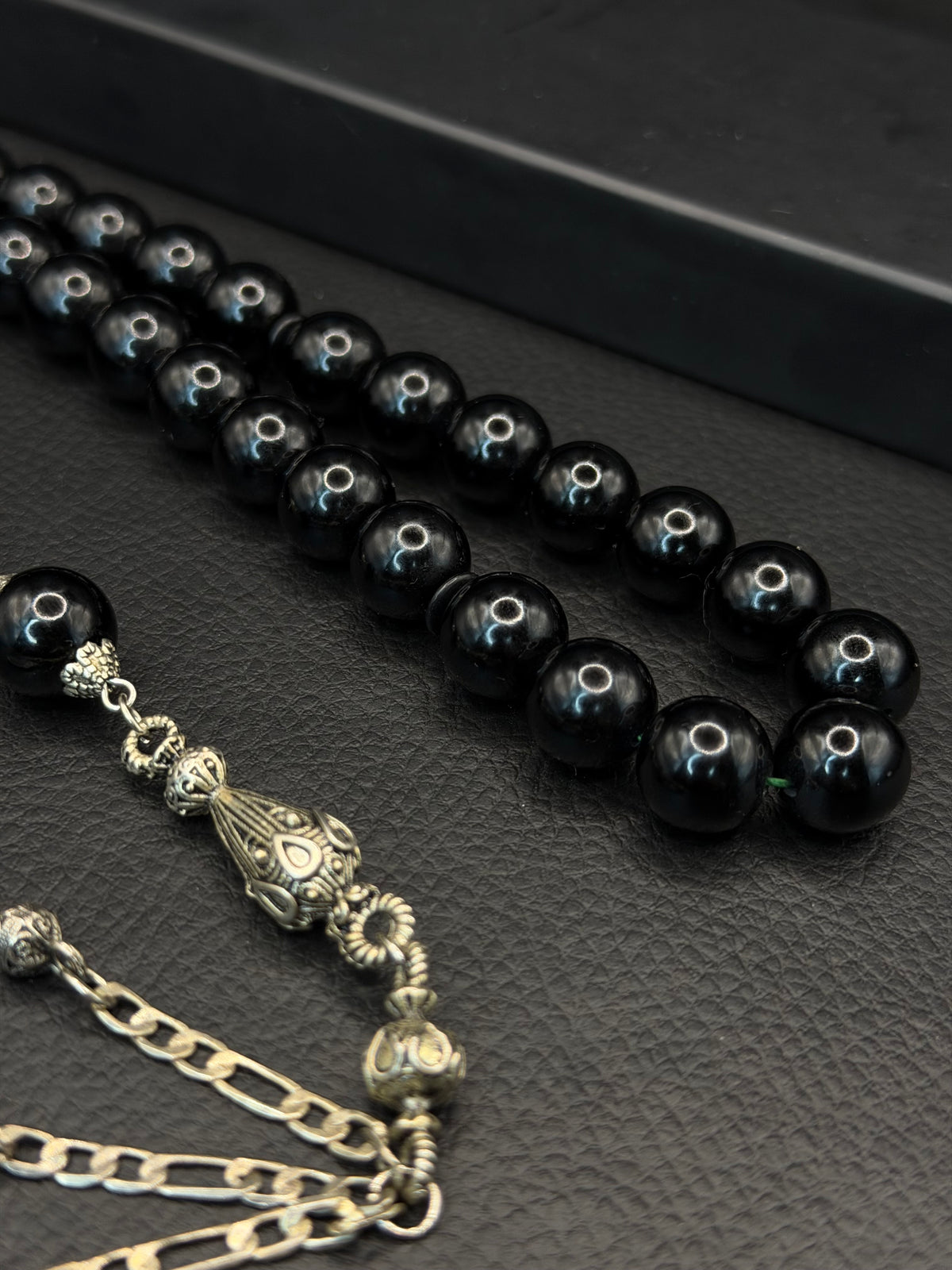 Black Compressed Amber – Alloy Tassel – Round Cut