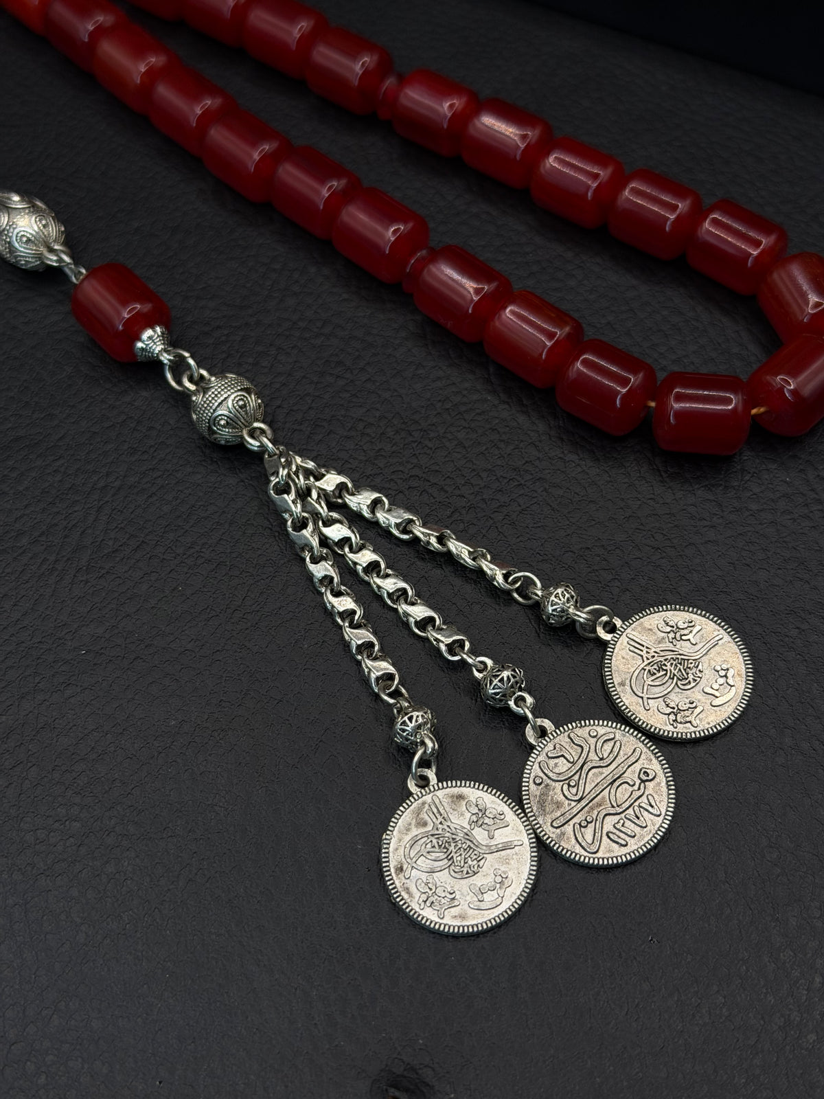 Ottoman Style Cherry Compressed Amber – Alloy Tassel – Barrel Cut – Medium Size