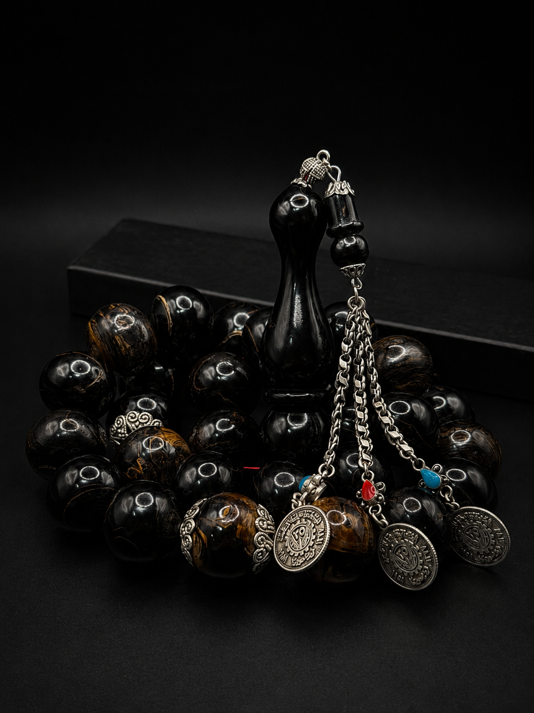 Yusur Black Coral 370g Extra Large Tesbih – Alloy Tassel