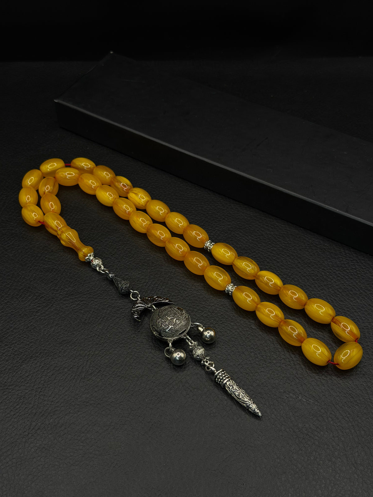 Ottoman Style Shaved Compressed Amber Tesbih – Oval Cut – Alloy Tassel – Medium Size