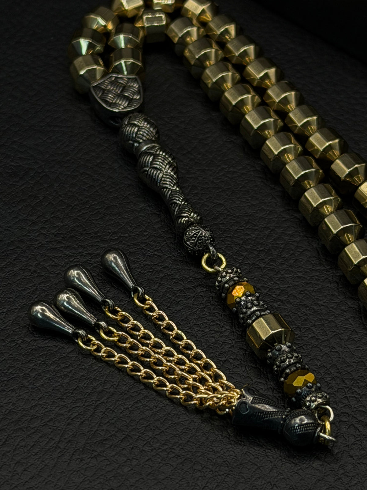 Gold-Coloured Natural Hematite Stone Edged Round Cut Tesbih – Alloy Tassel