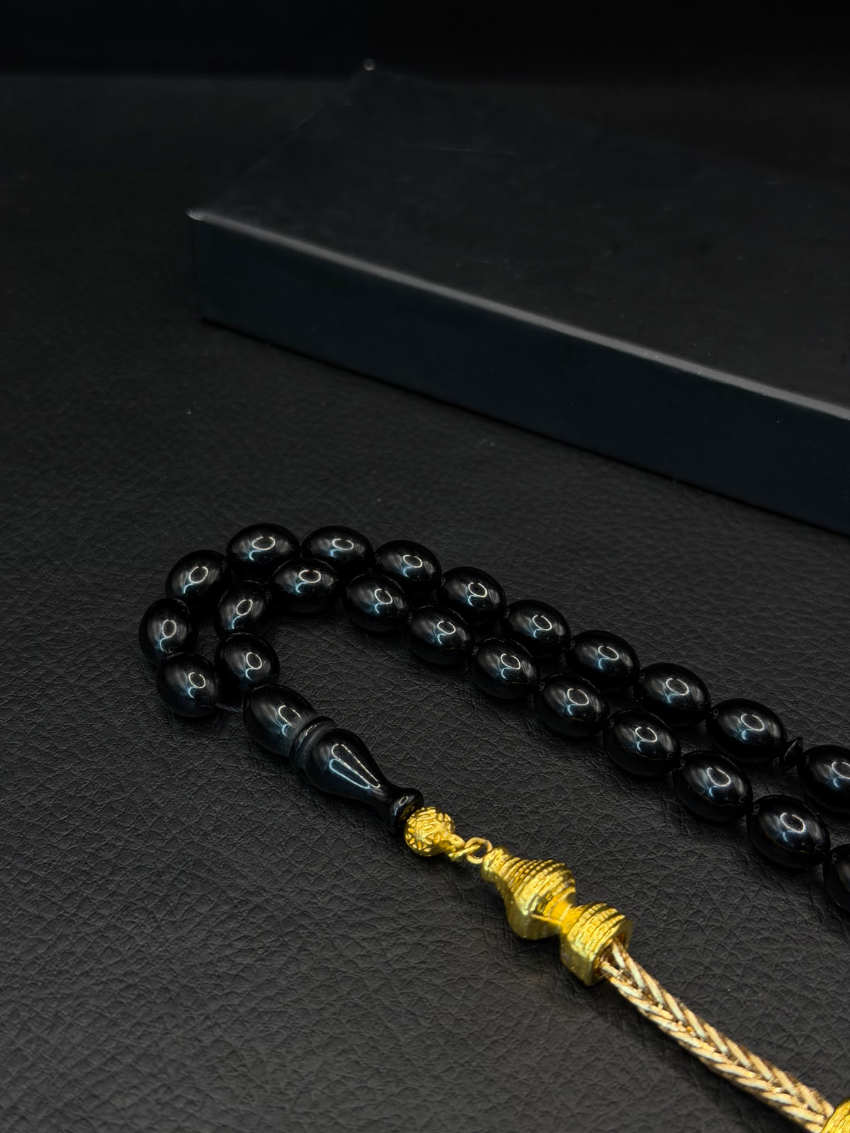 Black Fire Amber Tesbih – Oval Cut – Gold-Coloured Alloy Tassel
