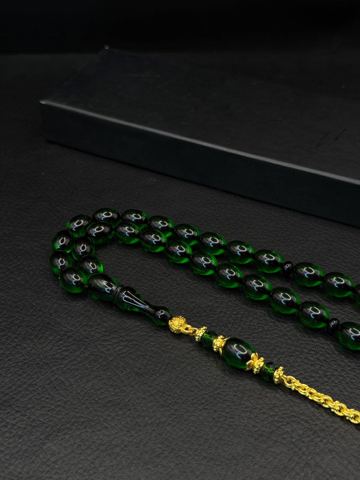 Green Fire Amber Tesbih – Oval Cut – Gold-Coloured Alloy Tassel