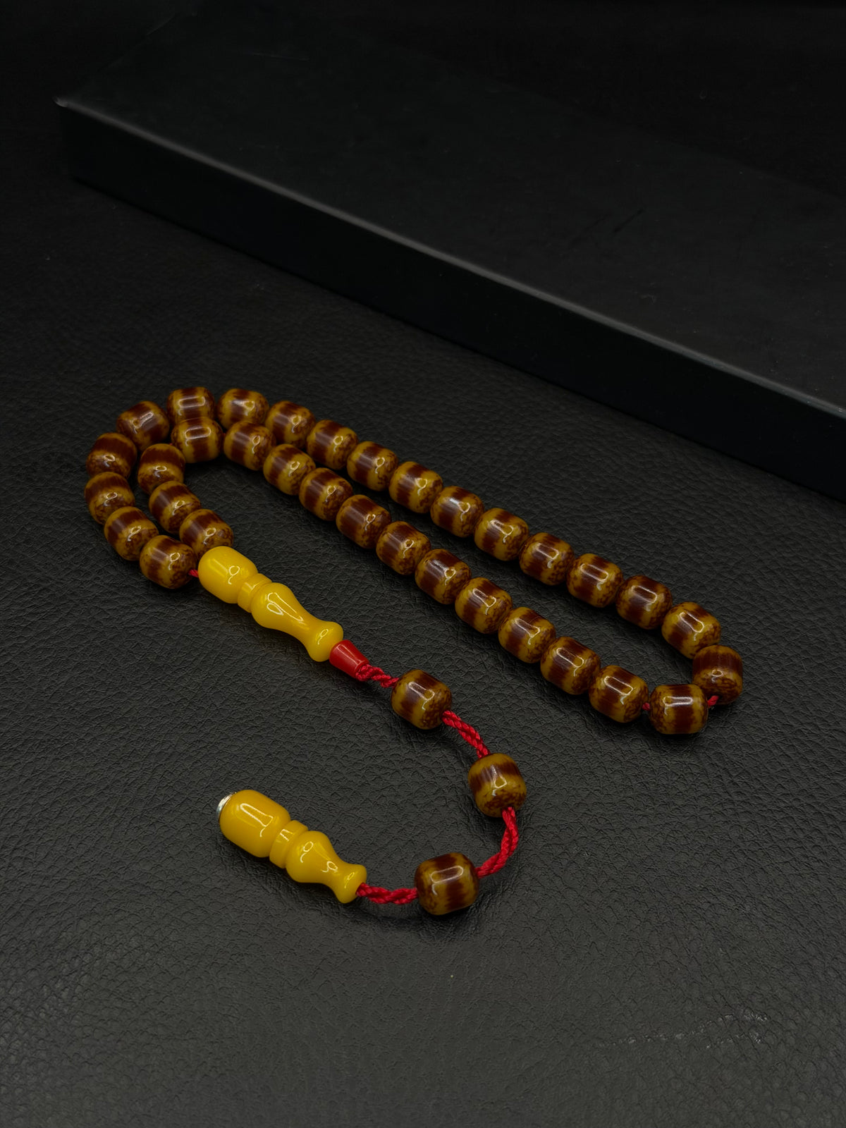 Zeyzun Compressed Amber Tesbih – Oval Cut – System Tassel