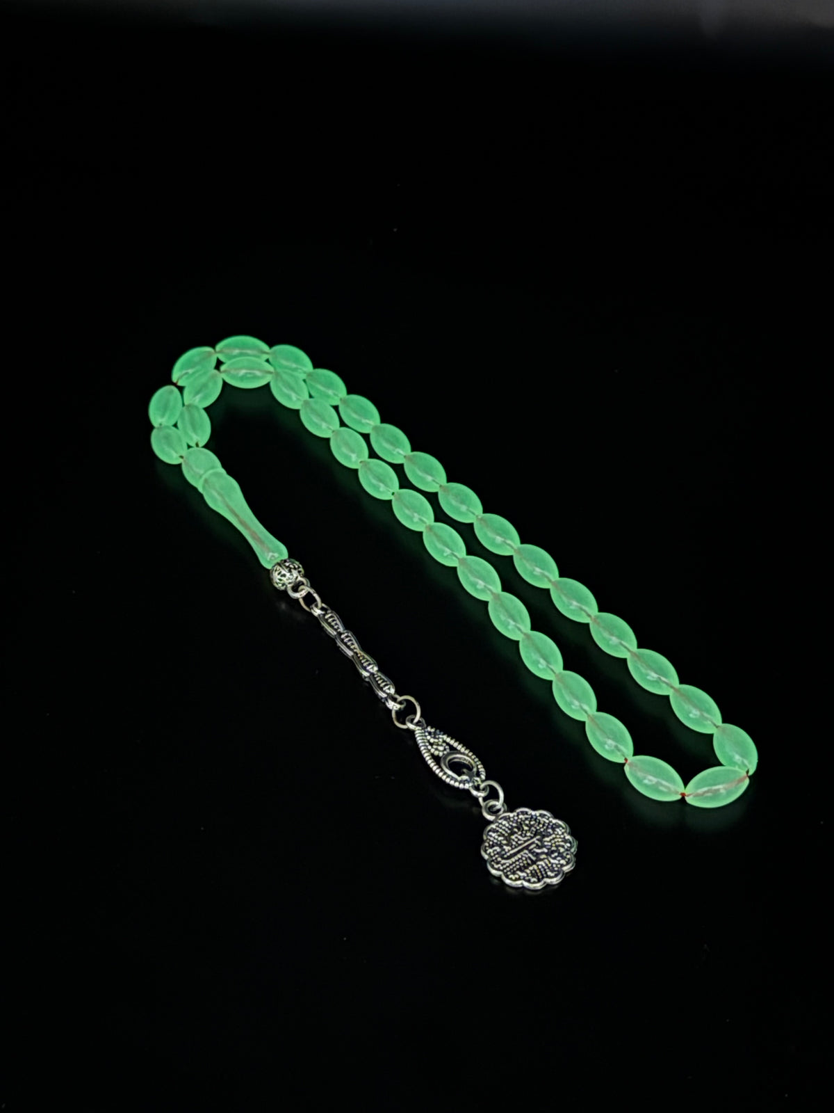 Glow in the Dark Tesbih – Oval Cut – Alloy Tassel