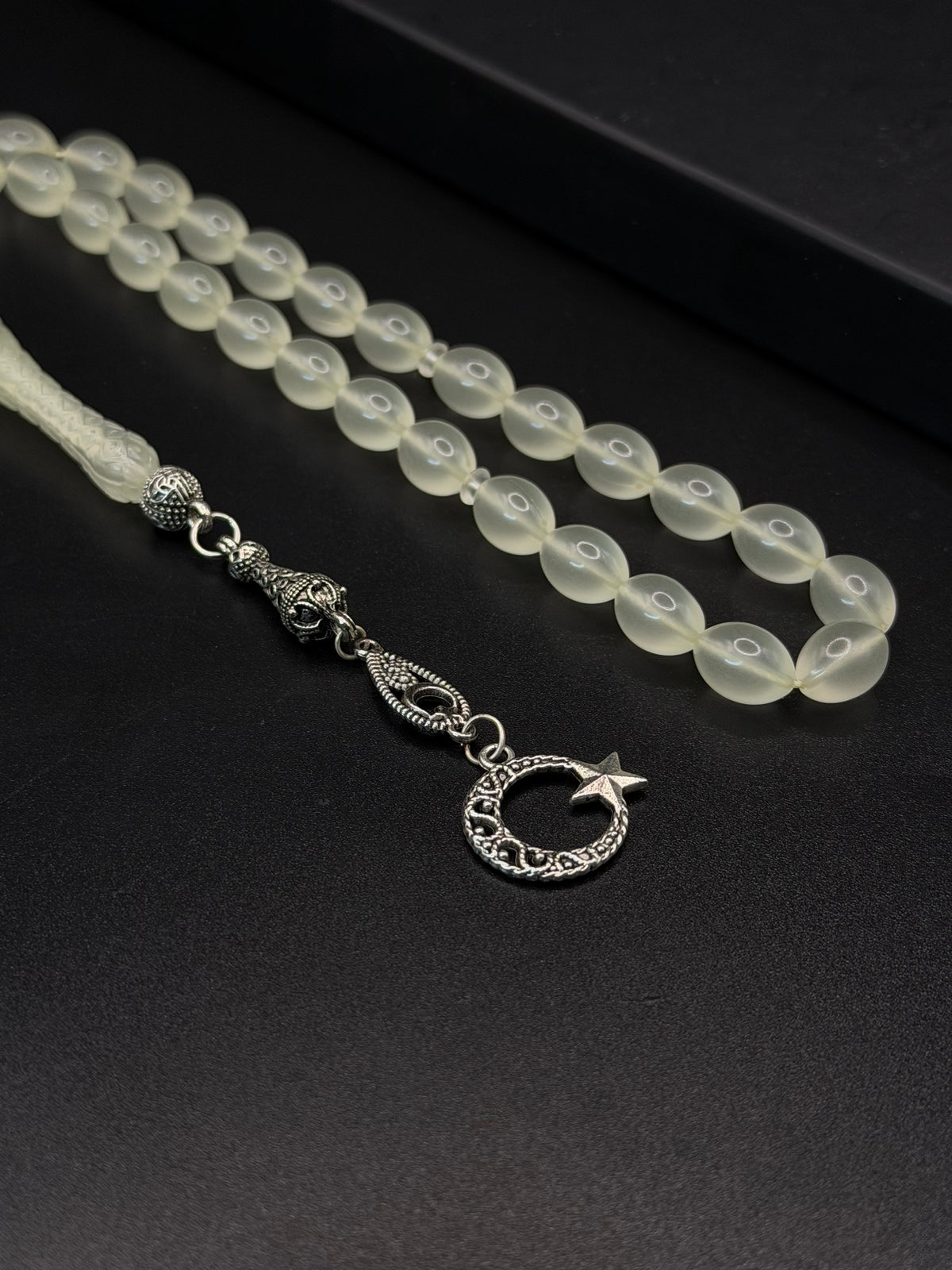 Glow in the Dark Tesbih – Oval Cut – İmame Nakkaş – Alloy Tassel