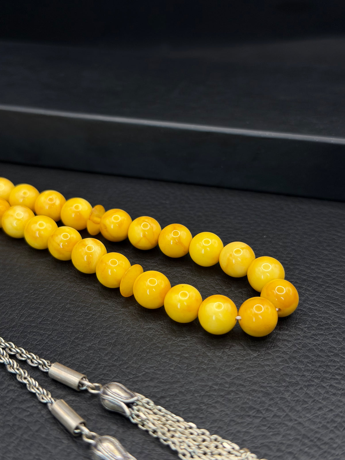 Natural Secar Amber Antique Round Cut Tesbih – 925 Silver Tassel