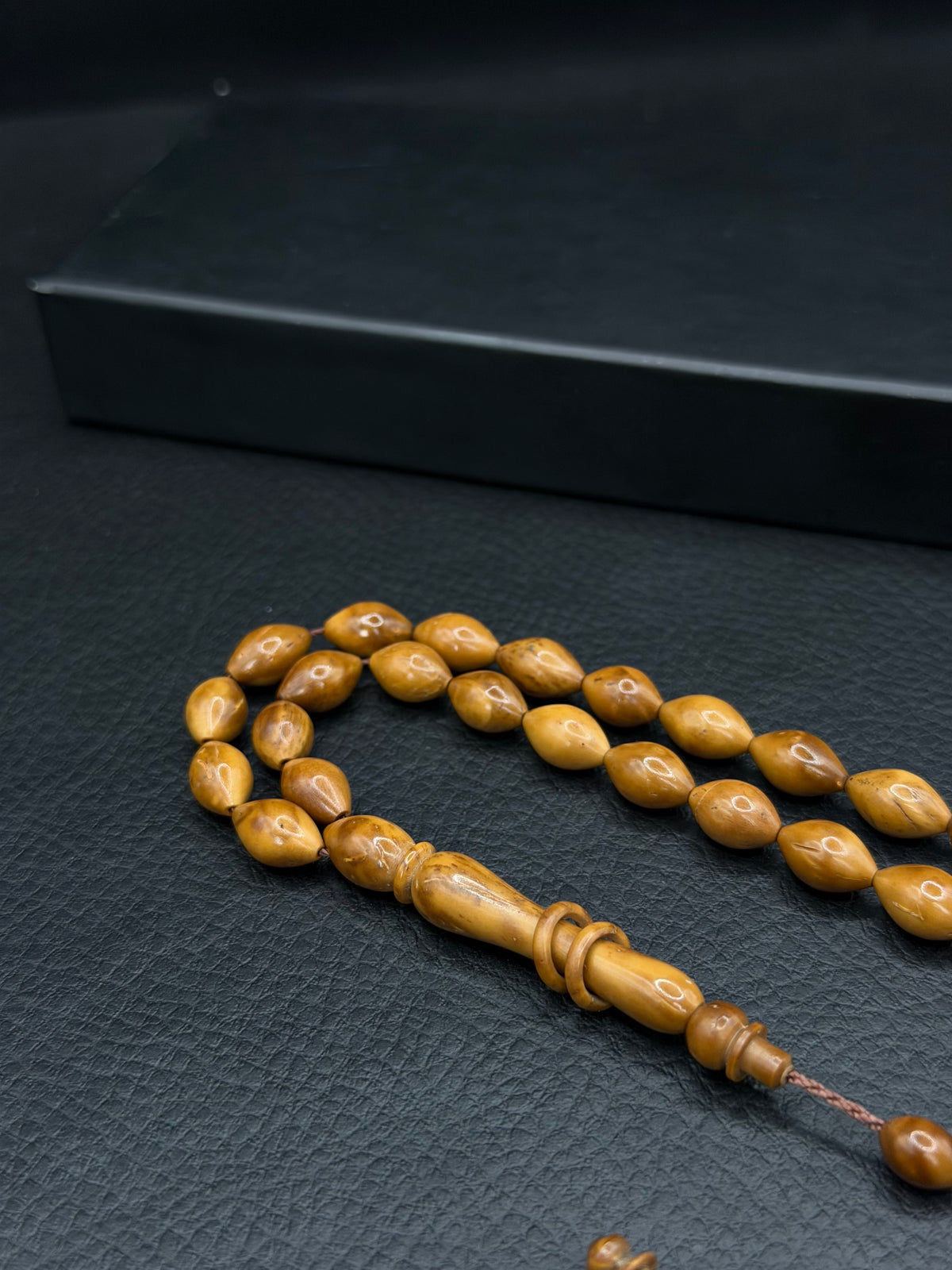 Kuka System Tassel – Oval Cut