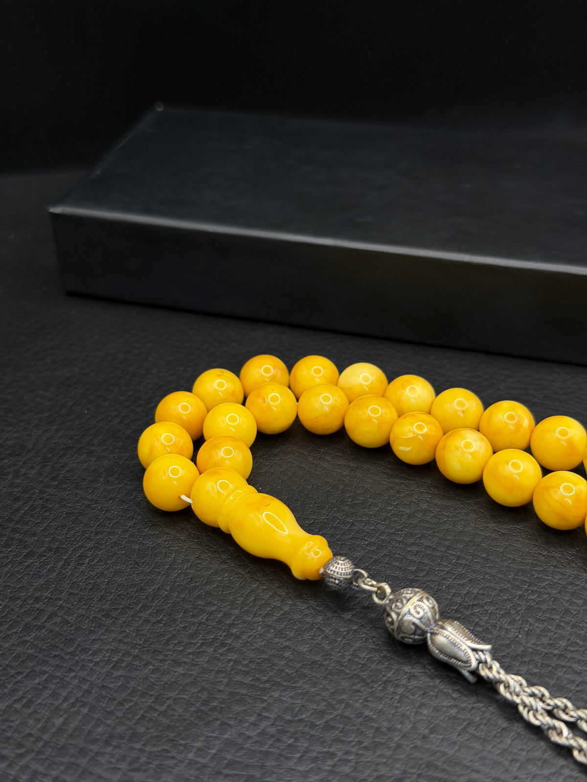Natural Secar Amber Antique Round Cut Tesbih – 925 Silver Tassel