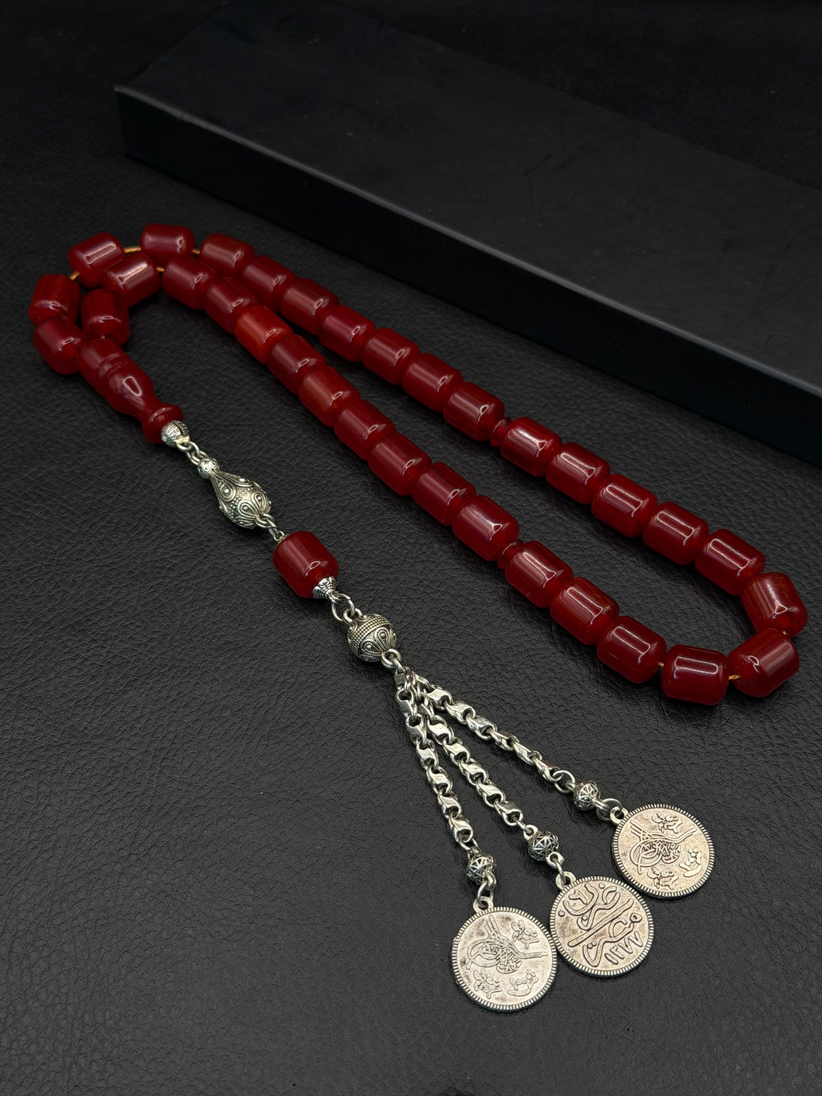 Ottoman Style Cherry Compressed Amber – Alloy Tassel – Barrel Cut – Medium Size