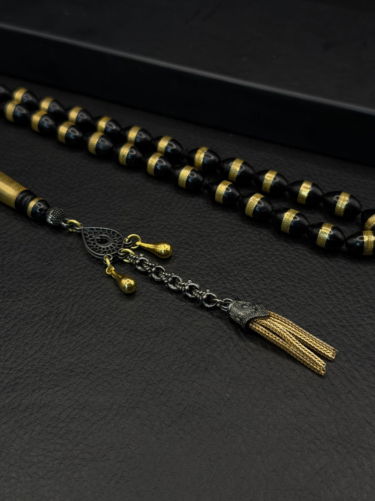 Black Kuka Tesbih – Brass Inserted Alloy Tassel | Oval Cut