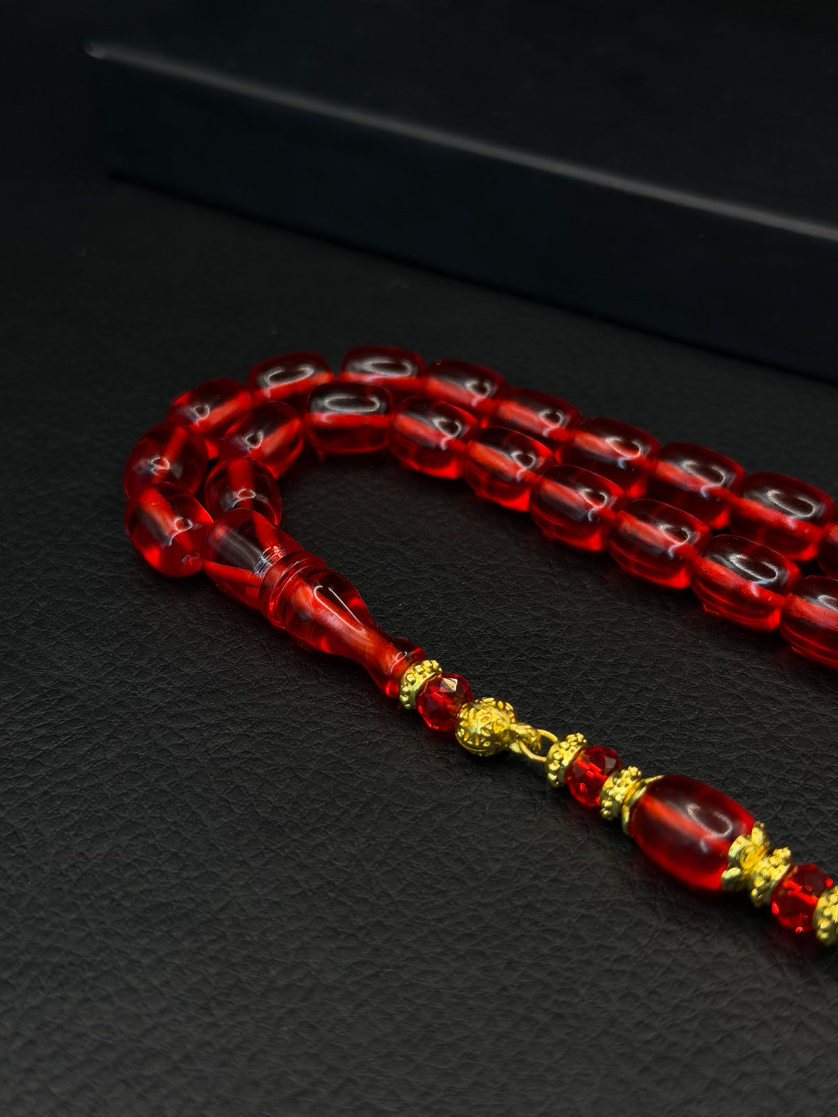 Red Fire Amber Tesbih – Oval Cut – Gold-Coloured Alloy Tassel