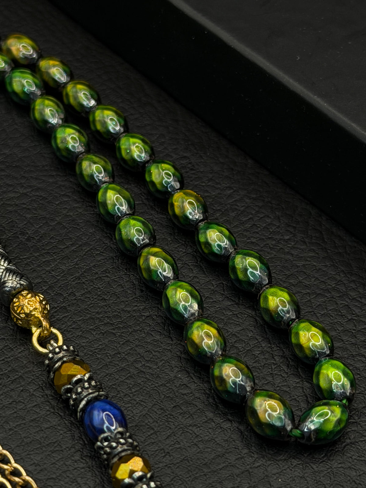 Feeling Stone Colour-Changing Barley Cut Tesbih – Alloy Tassel