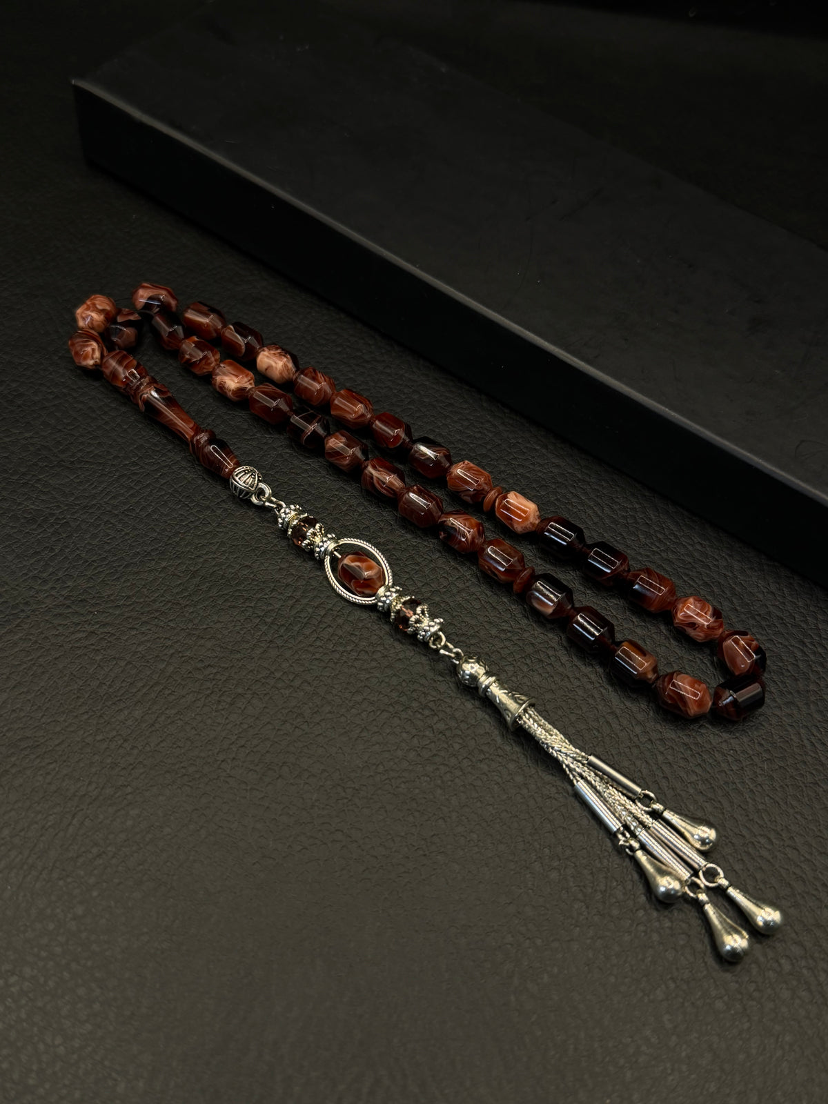 Brown Katalin Tesbih – Alloy Tassel – Edged Capsule Cut